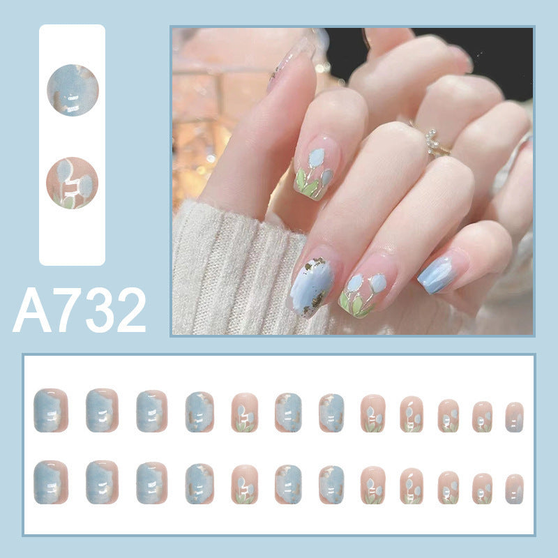 wearing nail art A732