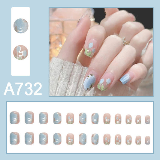 wearing nail art A732